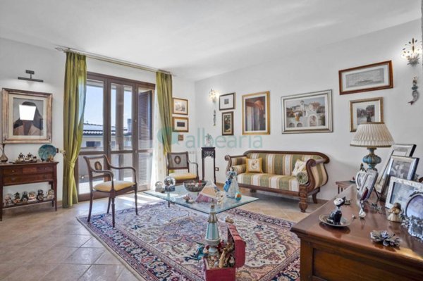 casa indipendente in vendita a Follonica