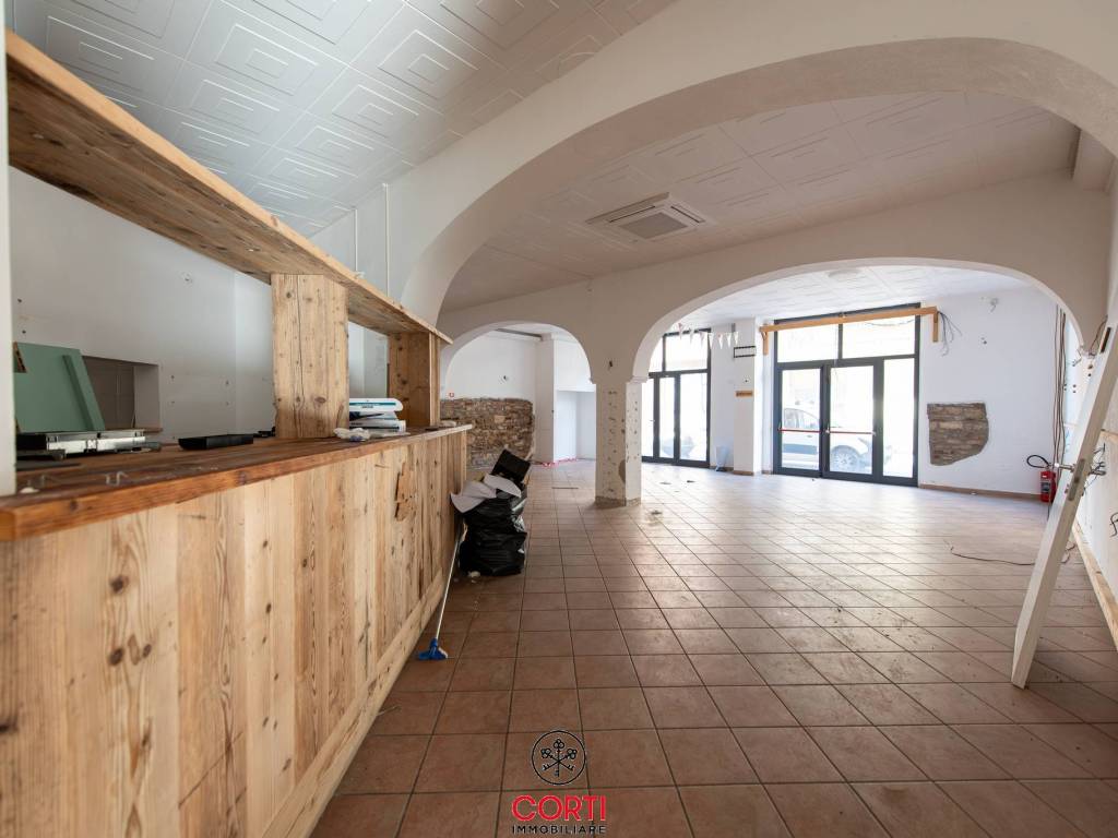 negozio in vendita a Follonica