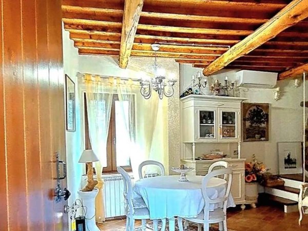 casa indipendente in vendita a Follonica