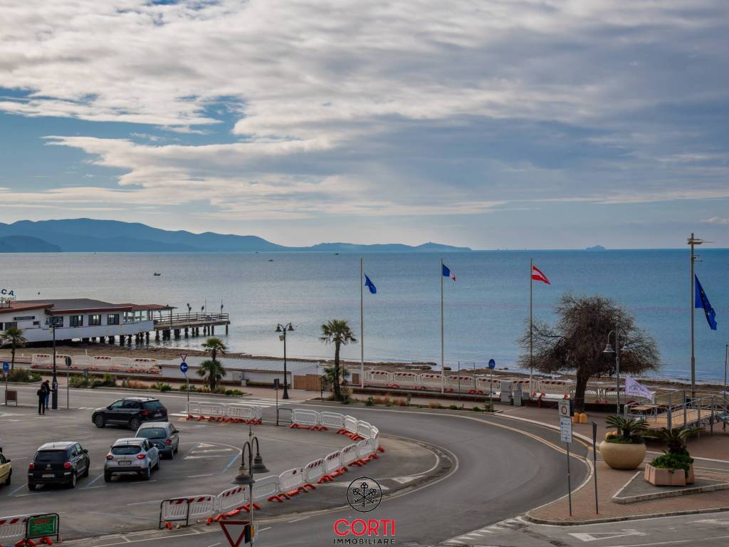 appartamento in vendita a Follonica
