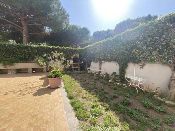 appartamento in vendita a Follonica
