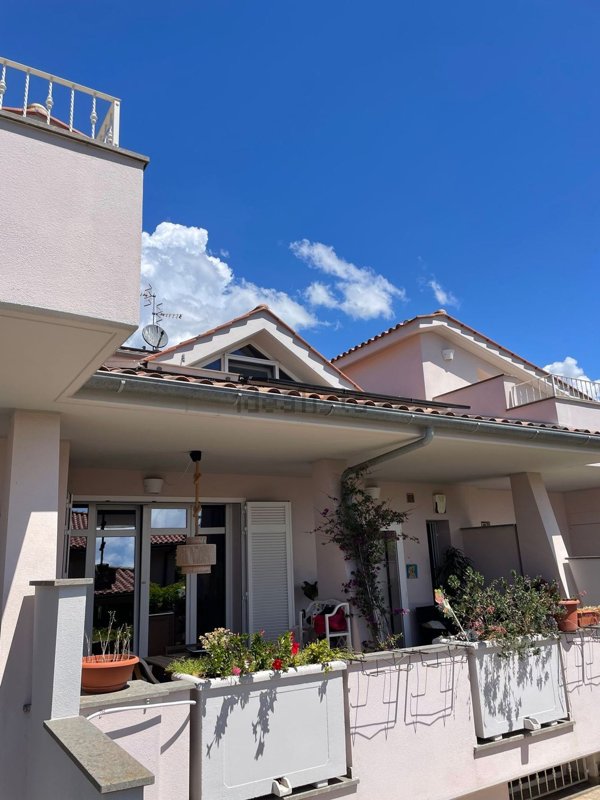 casa indipendente in vendita a Follonica