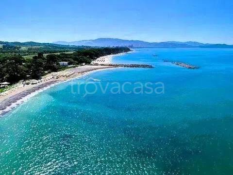 casa indipendente in vendita a Follonica