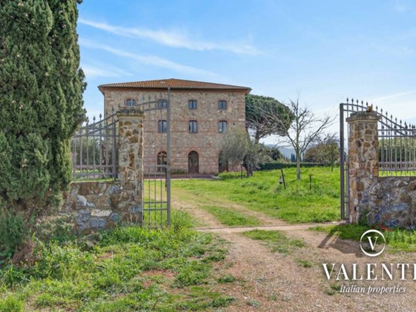 villa in vendita a Follonica