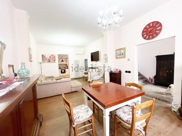 casa indipendente in vendita a Follonica