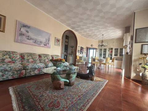 appartamento in vendita a Follonica