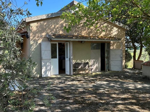 casa indipendente in vendita a Follonica