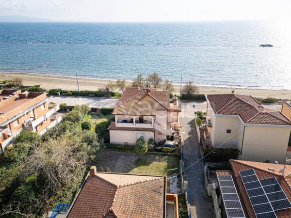 casa indipendente in vendita a Follonica in zona Prato Ranieri