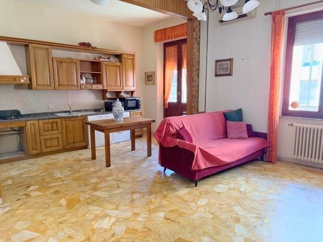 appartamento in vendita a Follonica