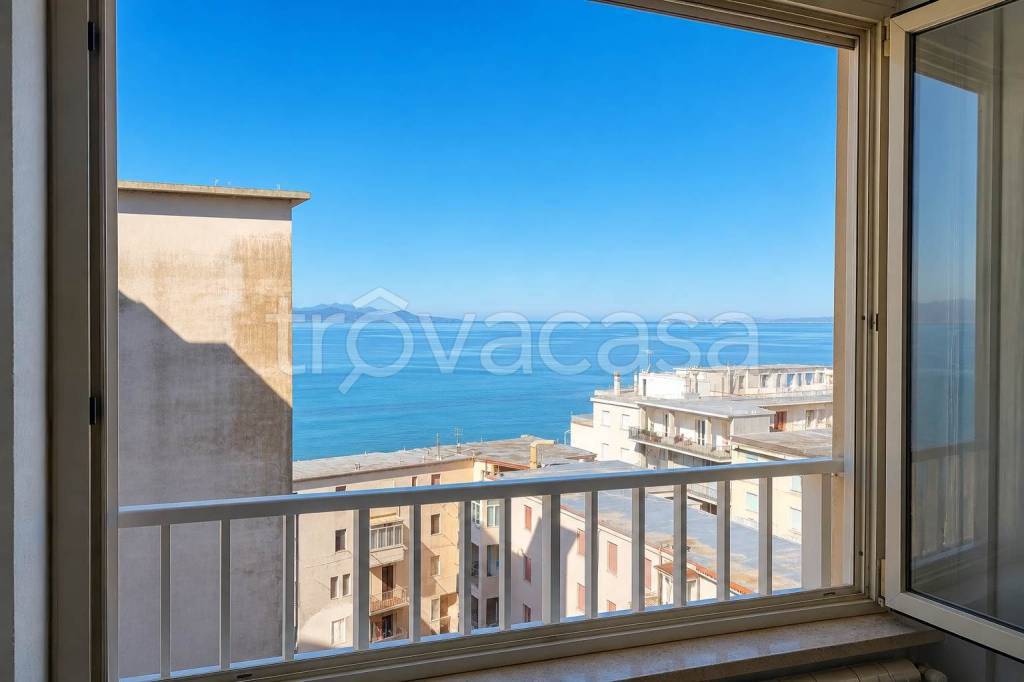 appartamento in vendita a Follonica