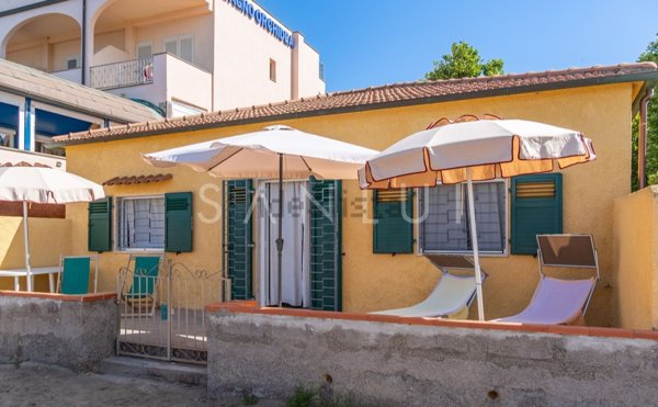casa indipendente in vendita a Follonica