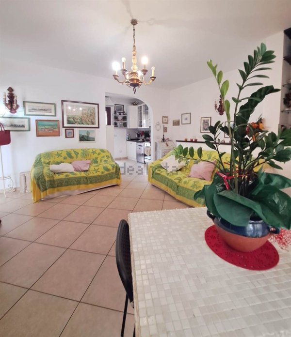 casa indipendente in vendita a Follonica