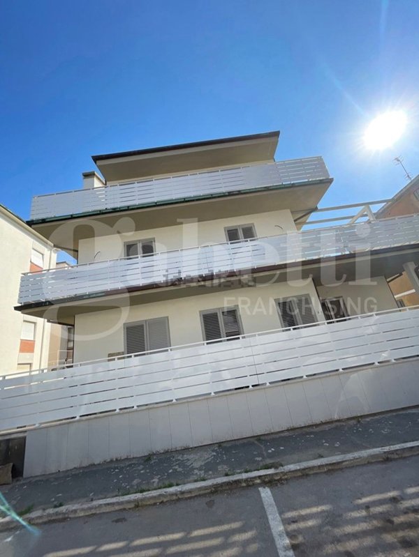 casa semindipendente in vendita a Follonica