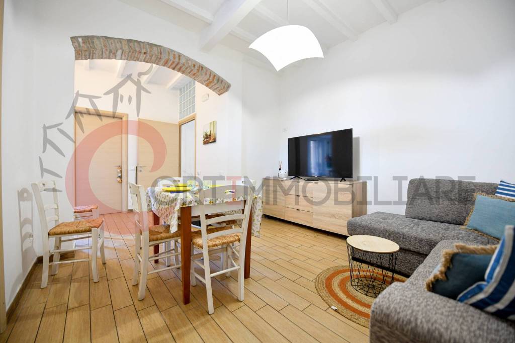 casa indipendente in vendita a Follonica
