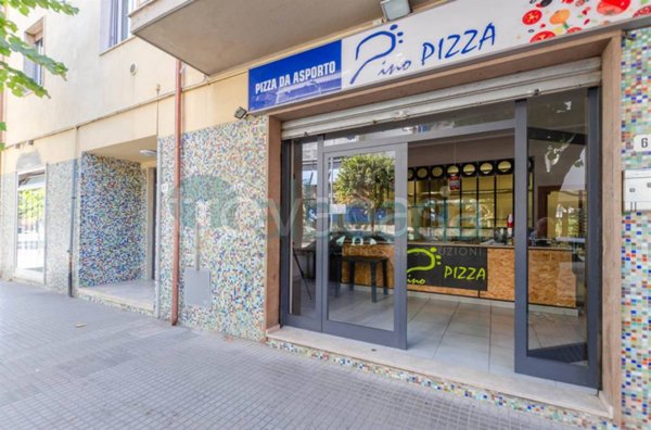 negozio in vendita a Follonica in zona Prato Ranieri