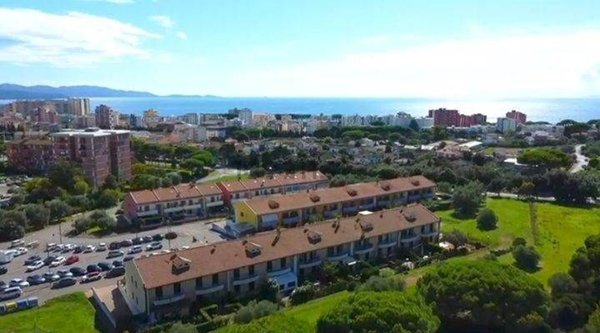 appartamento in vendita a Follonica in zona Prato Ranieri