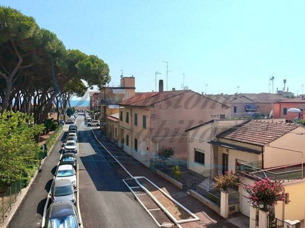 casa indipendente in vendita a Follonica