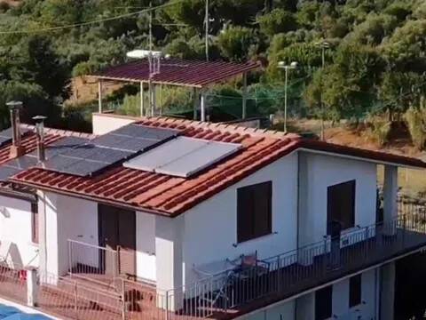 appartamento in vendita a Follonica in zona Prato Ranieri