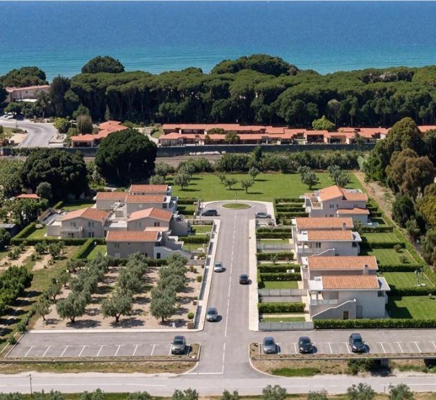 casa indipendente in vendita a Follonica