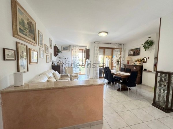 appartamento in vendita a Follonica in zona Prato Ranieri