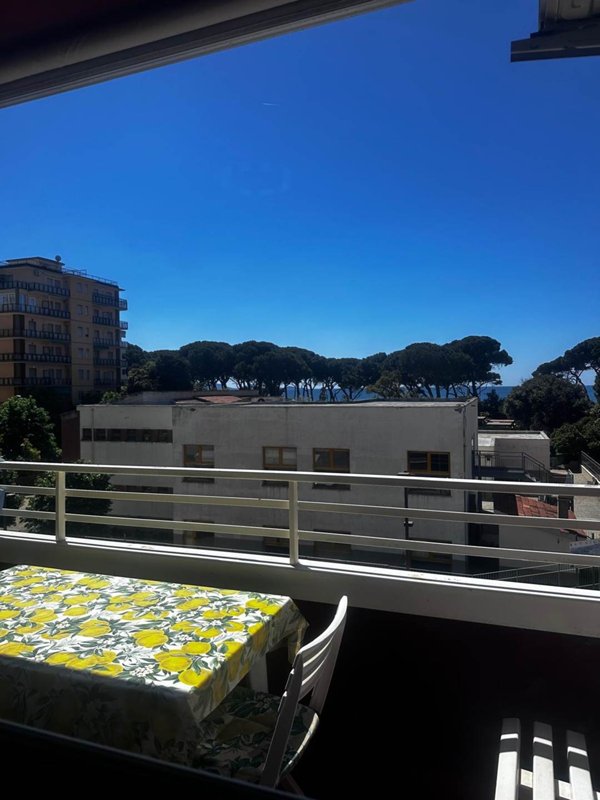 appartamento in vendita a Follonica in zona Prato Ranieri