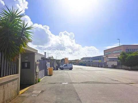 negozio in vendita a Follonica