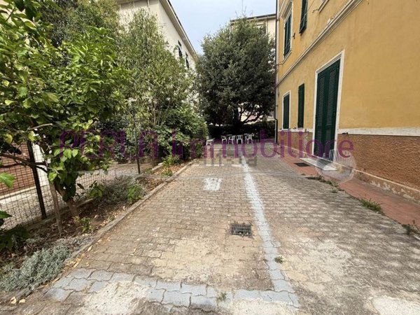 appartamento in vendita a Follonica
