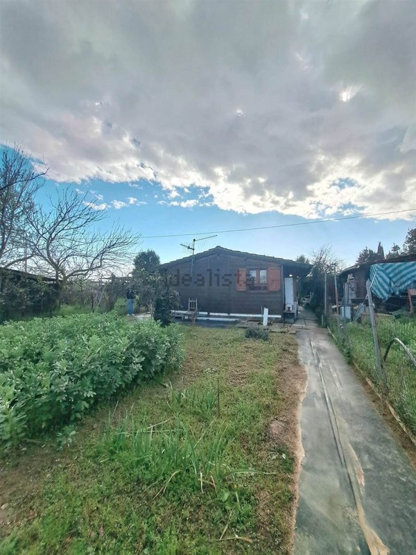 appartamento in vendita a Follonica in zona Area Industriale