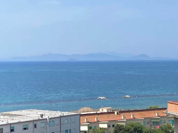 appartamento in vendita a Follonica