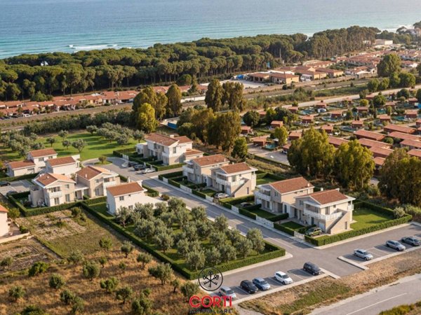 casa indipendente in vendita a Follonica in zona Prato Ranieri