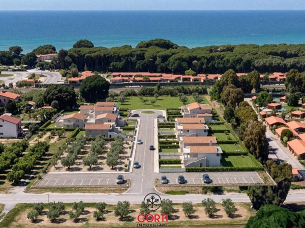 casa indipendente in vendita a Follonica in zona Prato Ranieri