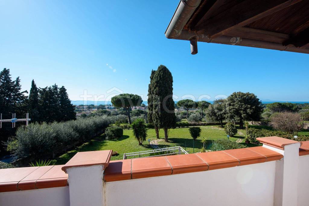 casa indipendente in vendita a Follonica in zona Prato Ranieri