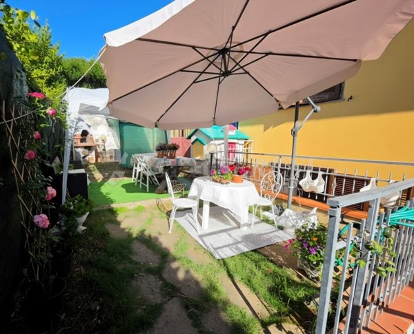 casa indipendente in vendita a Follonica in zona Prato Ranieri