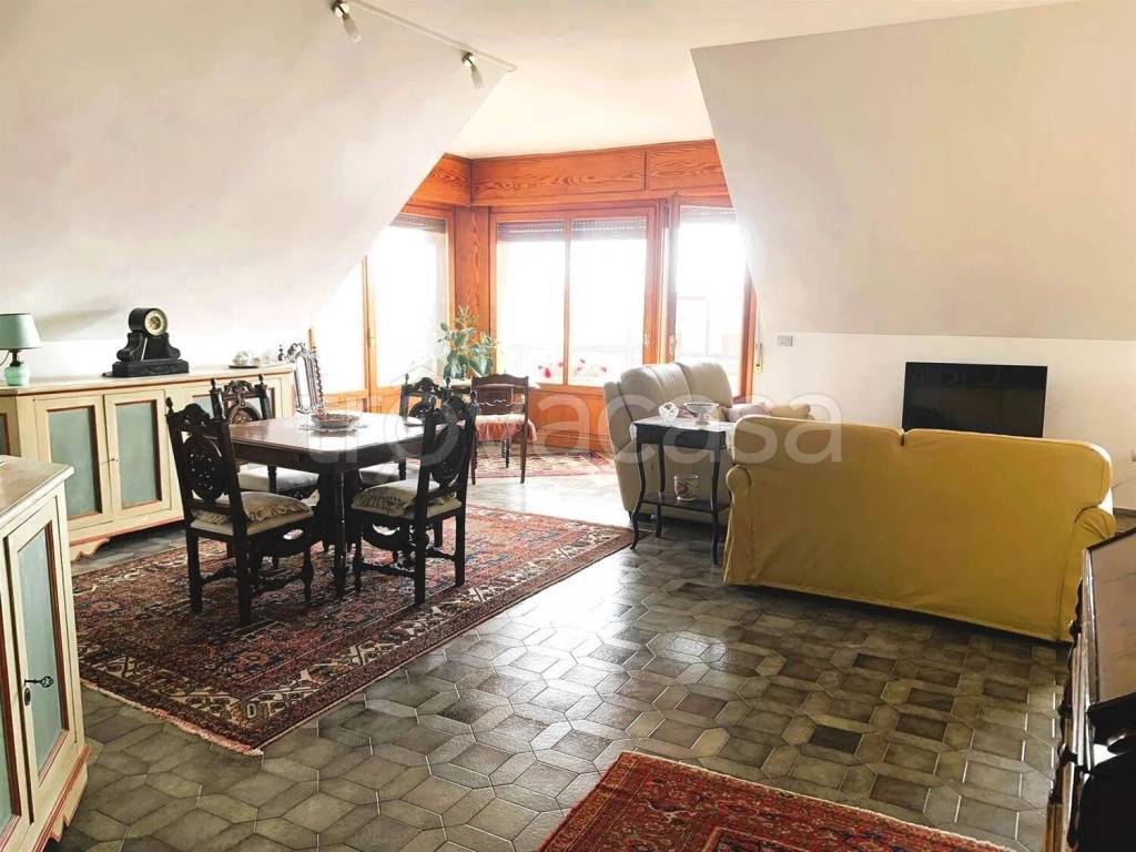 appartamento in vendita a Follonica