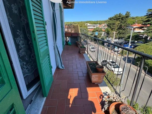 appartamento in vendita a Follonica in zona Prato Ranieri