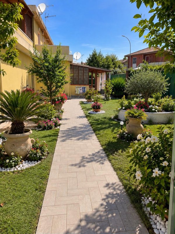 casa indipendente in vendita a Follonica