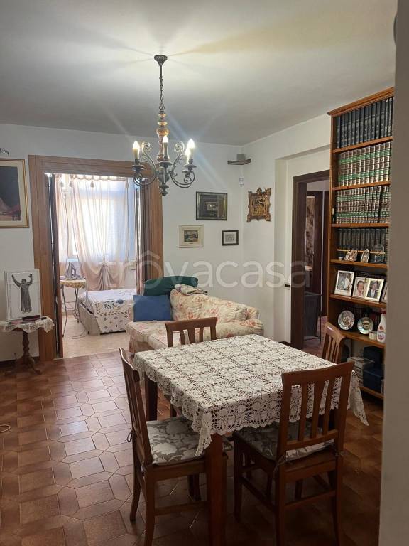 appartamento in vendita a Follonica in zona Prato Ranieri