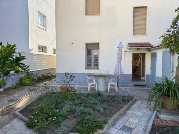 casa indipendente in vendita a Follonica