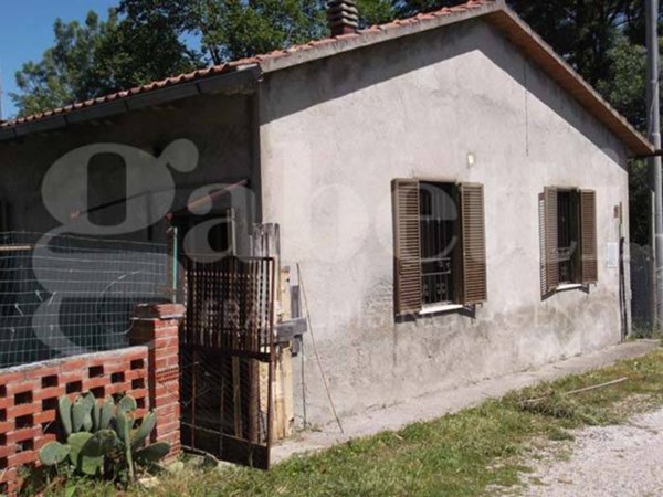 casa indipendente in vendita a Gavorrano in zona Giuncarico