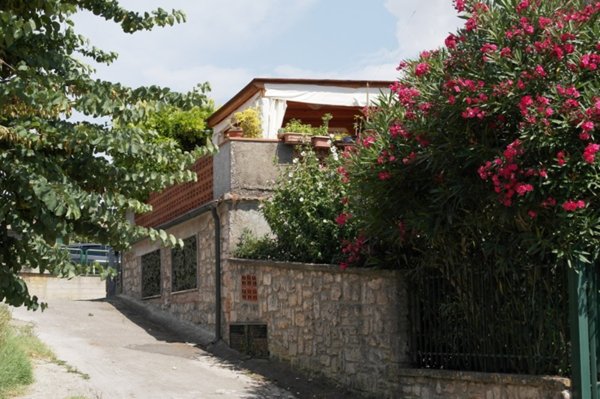 casa semindipendente in vendita a Gavorrano in zona Giuncarico