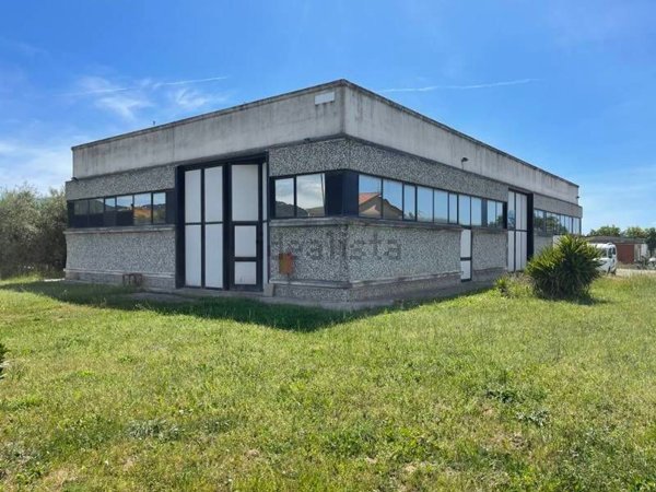 capannone in vendita a Gavorrano in zona Bagno di Gavorrano