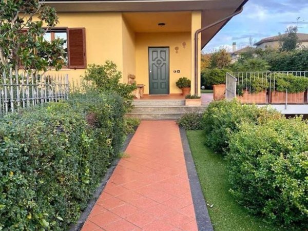 casa indipendente in vendita a Gavorrano in zona Bagno di Gavorrano