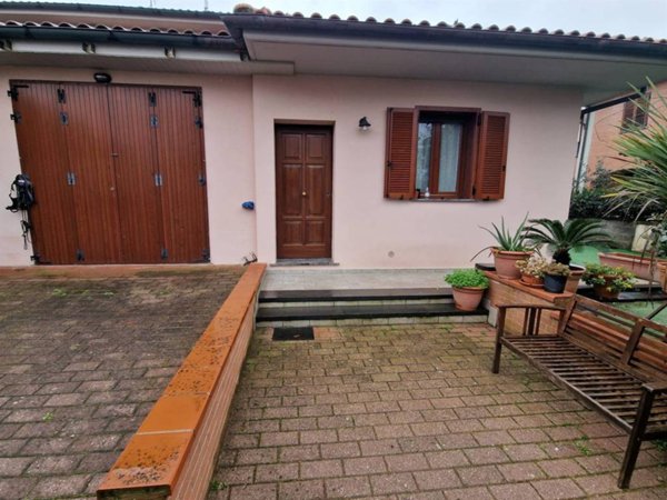 casa indipendente in vendita a Gavorrano in zona Bagno di Gavorrano