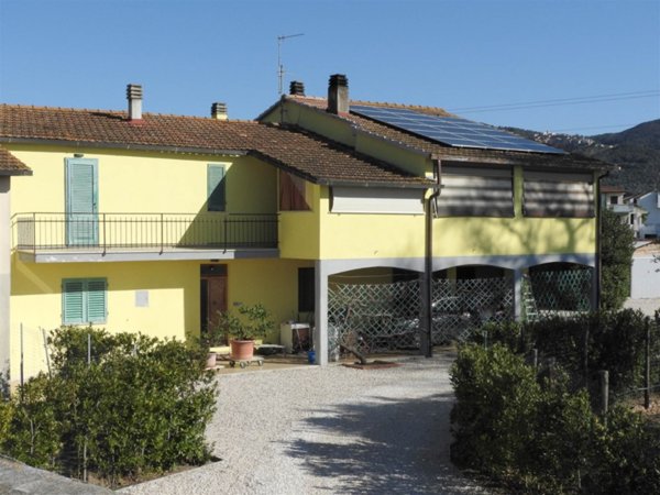 casa indipendente in vendita a Gavorrano in zona Bagno di Gavorrano