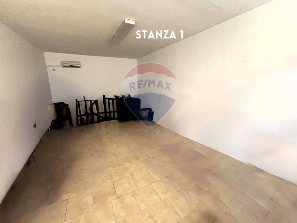 negozio in vendita a Gavorrano in zona Bagno di Gavorrano