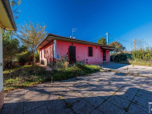 casa indipendente in vendita a Gavorrano