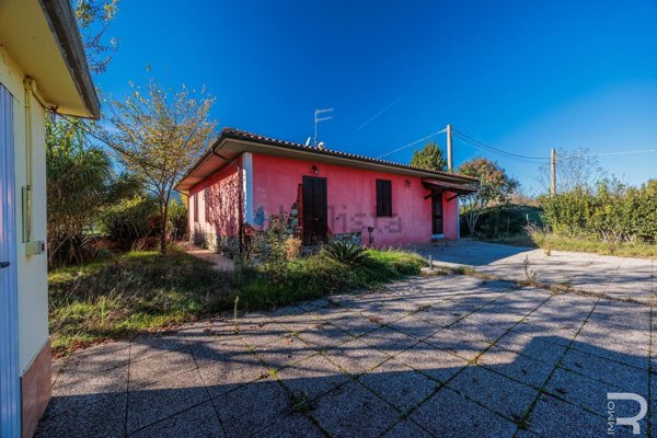 casa indipendente in vendita a Gavorrano