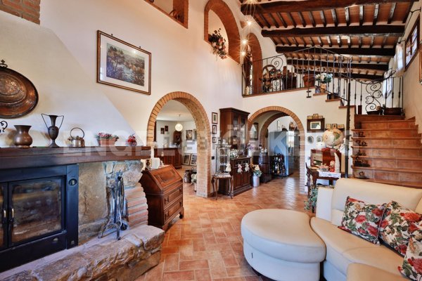 casa indipendente in vendita a Gavorrano