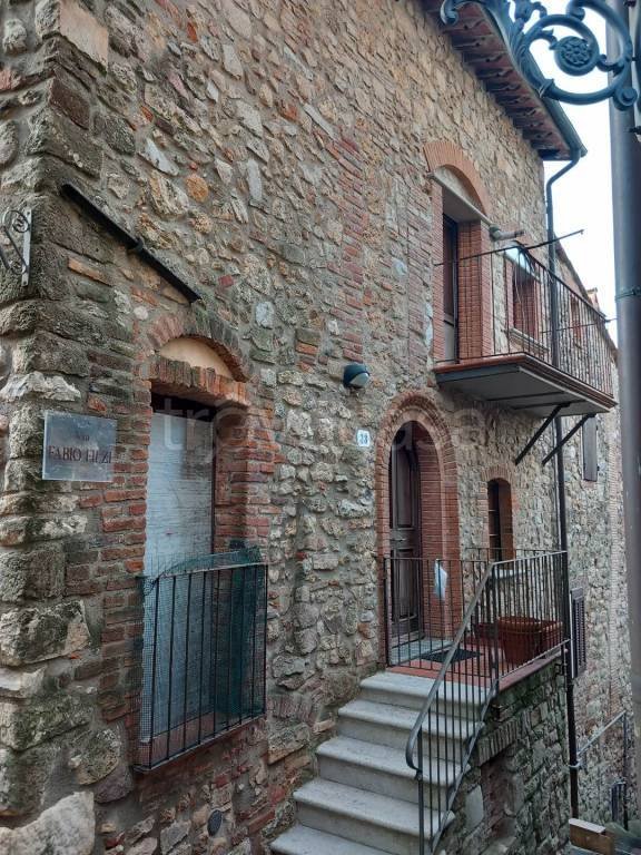 casa indipendente in vendita a Gavorrano