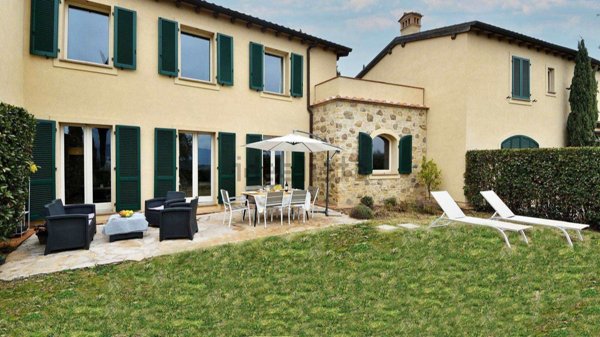 casa indipendente in vendita a Gavorrano